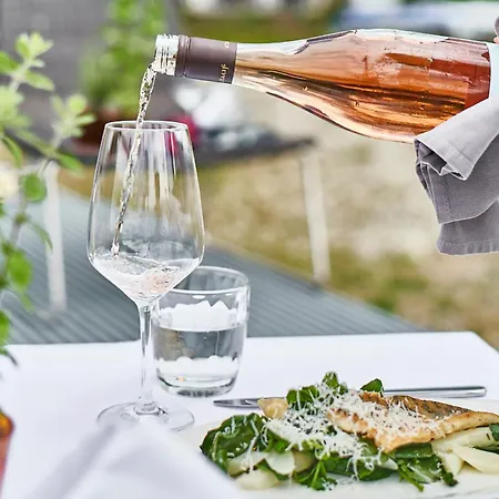 Residenz Seeterrasse Restaurant & 3*